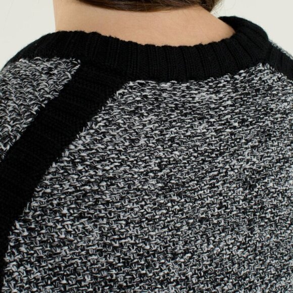 Lululemon Merino Wool Chunky Knit Oversized Sweater Black white 6 NWOT - Picture 7 of 14